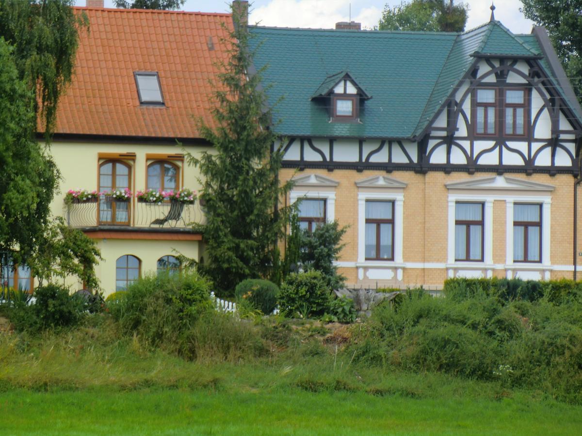 Ferienwohnung Rosenflair Schonebeck  Exterior photo
